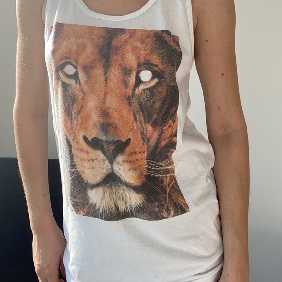 White Oversized Tank Top with Lion Face from Urban Outfitters - Picture 1 of 5